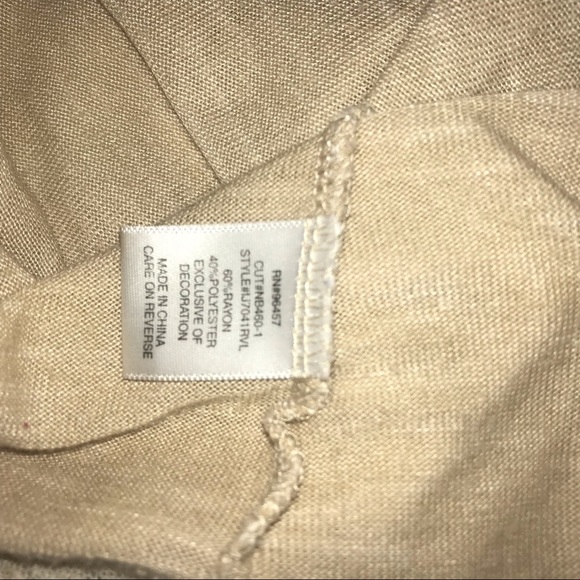 🍋 Love on a Hanger sweater with lace trim Small - Picture 6 of 7